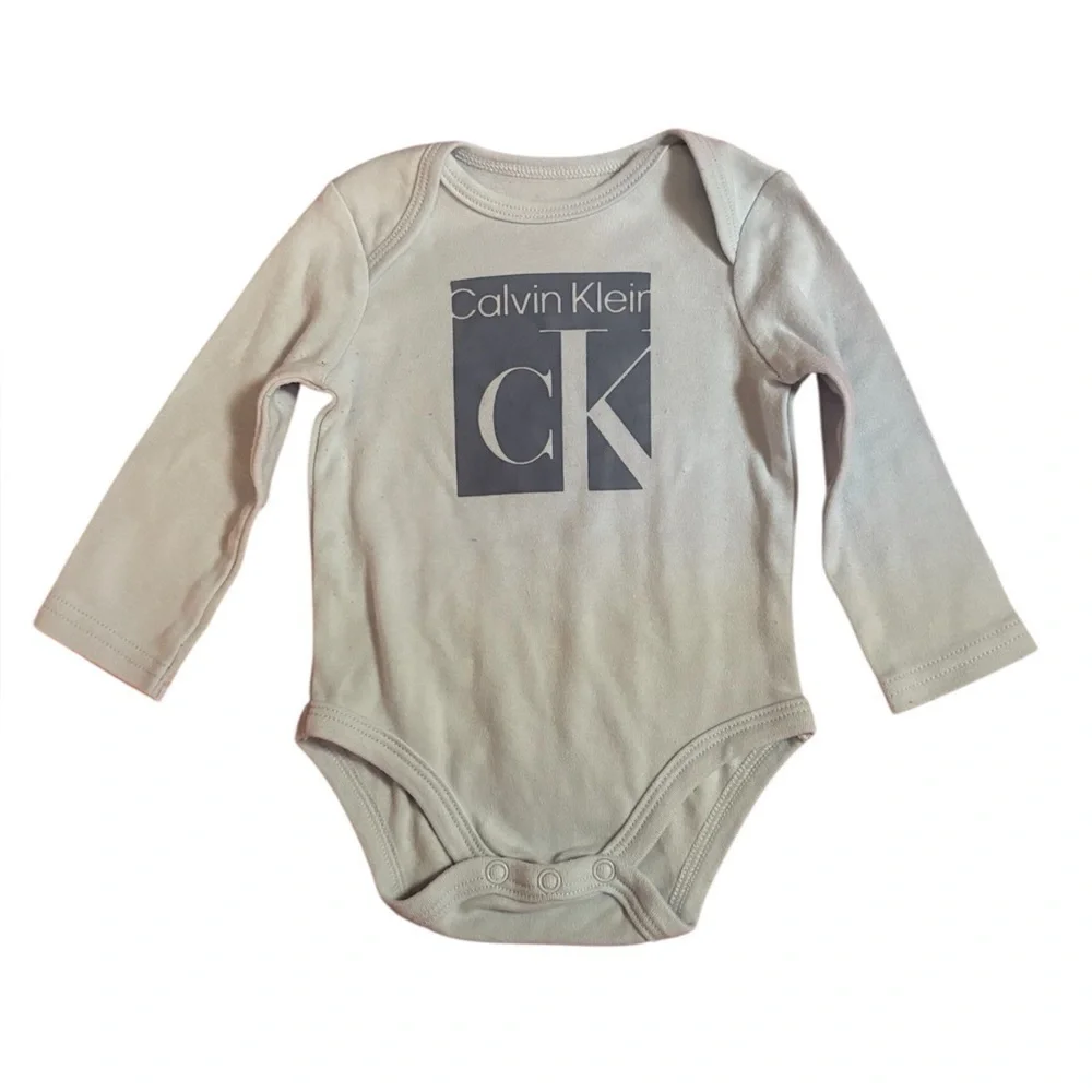 Carter's 5 Bodysuit size:0-3